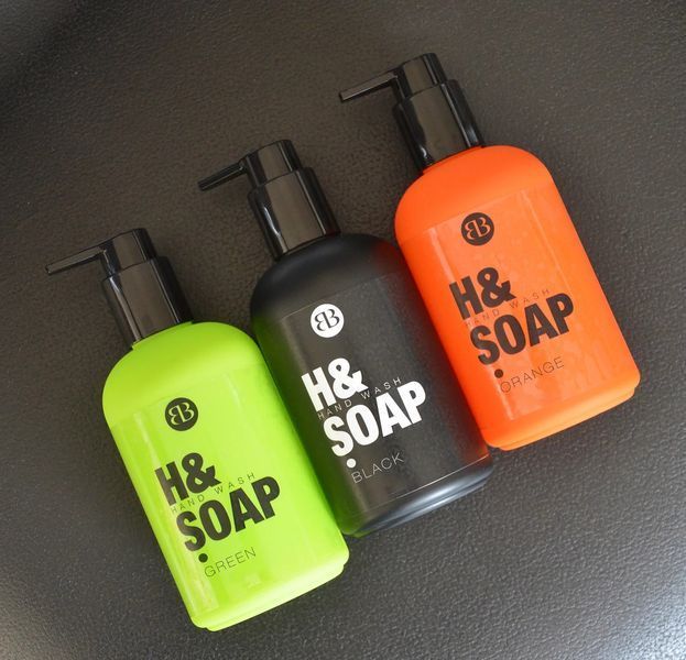 Рідке мило для рук Bettina Barty "Black" H& Soap BLACK 300 мл 0498 фото