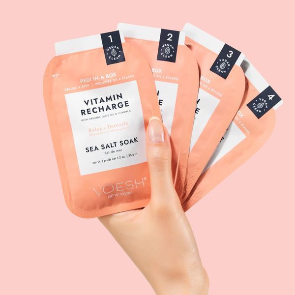 Набір для педикюру делюкс "Вітамінна зарядка" Pedi in a Box Deluxe 4 Step - Vitamin Recharge VPC208PGF фото